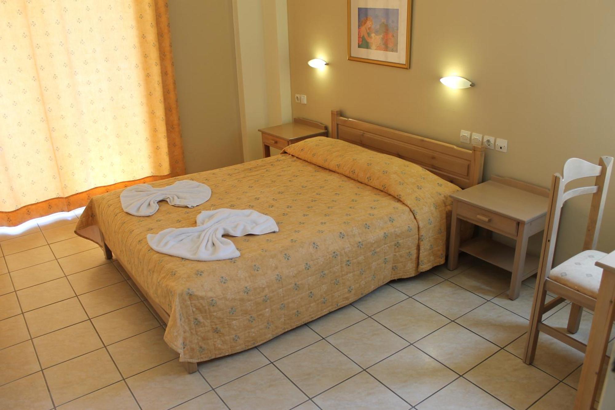 Varvaras Diamond Hotel Platanes  Bilik gambar